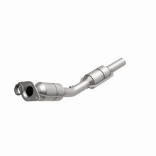 Load image into Gallery viewer, MagnaFlow Direct Fit Catalytic Converter 03-04 Pontiac Vibe 1.8L - 444312
