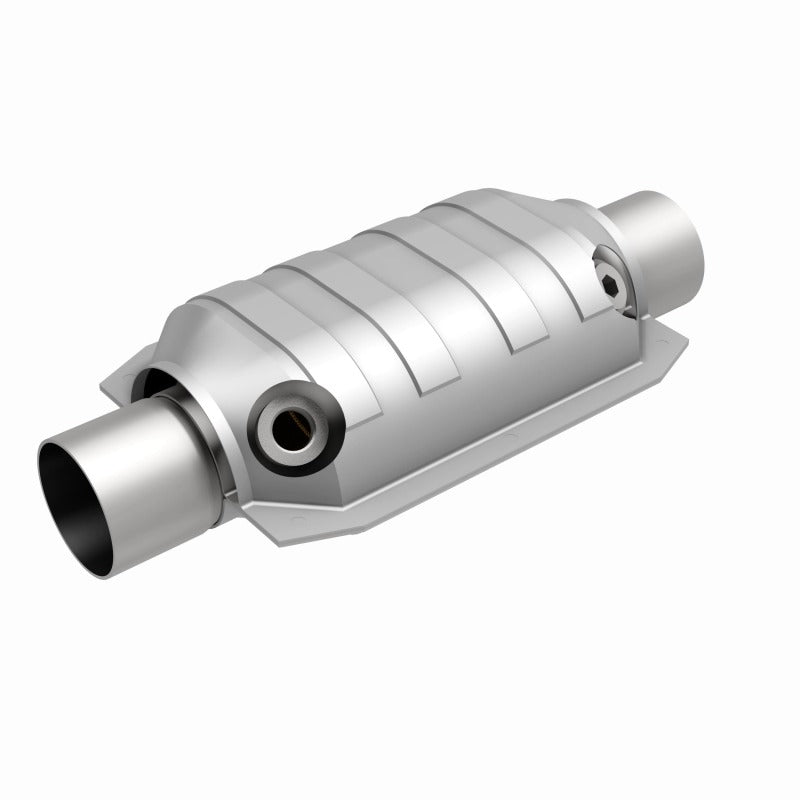 MagnaFlow Universal Catalytic Converter 3 W/Dual O2 Boss - 94169