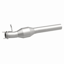 Load image into Gallery viewer, MagnaFlow Direct Fit Catalytic Converter 00-03 Ford F250/350 SD 7.3 - 60512