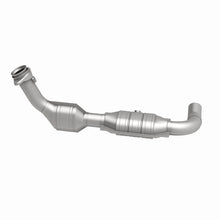 Load image into Gallery viewer, MagnaFlow Direct Fit Catalytic Converter 99-00 Ford F-150 4.6L - 447135