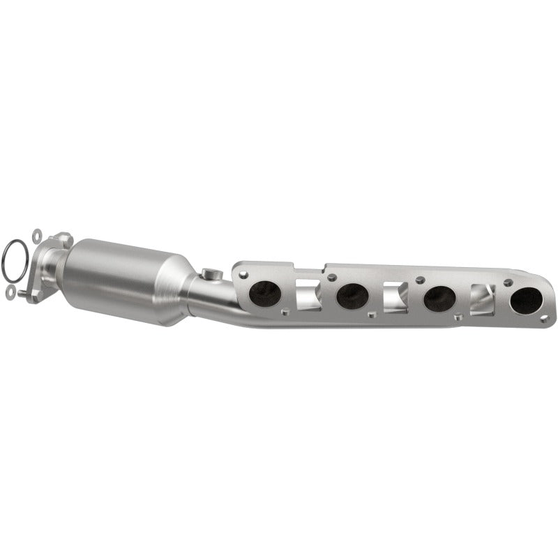 MagnaFlow 11-13 QX56 V8 5.6 OEM Manifold Direct Fit Converter - 22-035