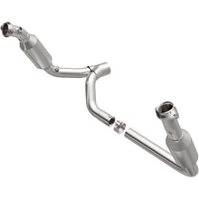 Load image into Gallery viewer, MagnaFlow 2006 Dodge Ram 1500 5.7L Direct Fit Catalytic Converter - 4651711