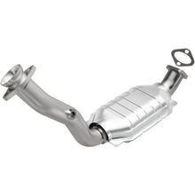 Load image into Gallery viewer, MagnaFlow Direct Fit Catalytic Converter 97-01 Explorer-Mountaineer - 23315
