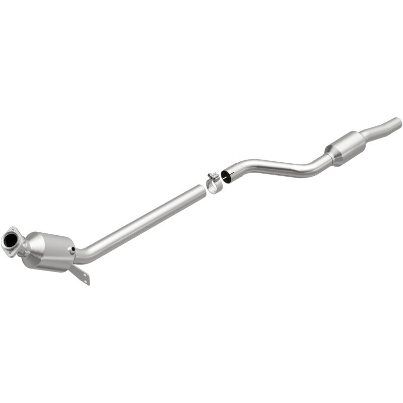 MagnaFlow 12-14 C350 V6 3.5 OEM Underbody Direct Fit Converter - 21-448