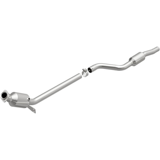 MagnaFlow 12-14 C350 V6 3.5 OEM Underbody Direct Fit Converter - 21-448