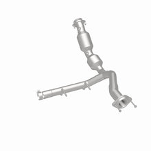 Load image into Gallery viewer, MagnaFlow 21-23 Ford F-150 3.5L Right Underbody Direct Fit Converter - 280266
