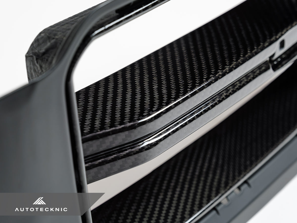 AutoTecknic Dry Carbon Corsa Front Grille - BMW G87 M2