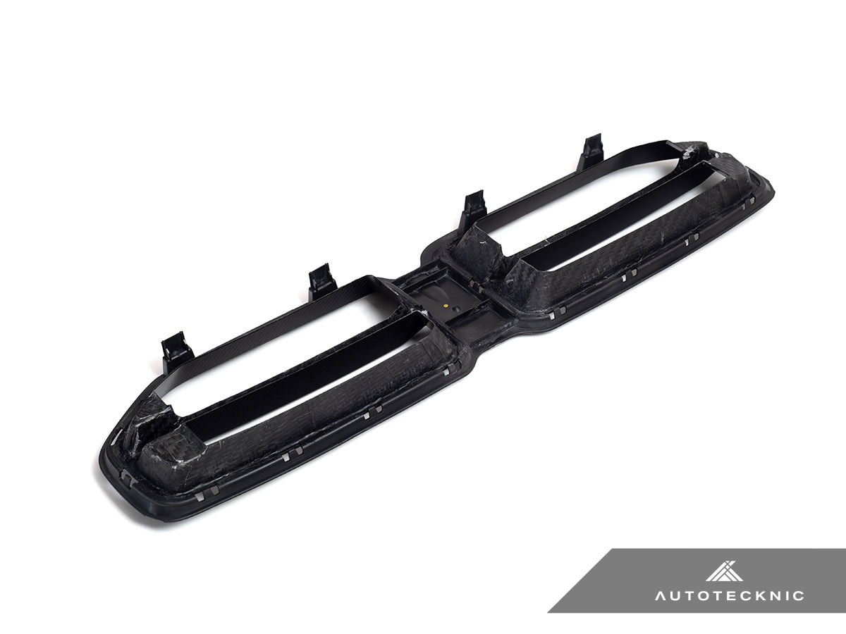 AutoTecknic Dry Carbon Motorsport Front Grille - BMW G87 M2