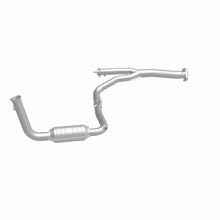 Load image into Gallery viewer, MagnaFlow Direct Fit Catalytic Converter 2004 Liberty D/S frt - 93382
