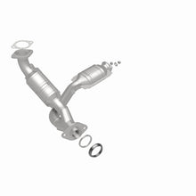 Load image into Gallery viewer, MagnaFlow Direct Fit Catalytic Converter 01-02 Mitsu Montero 3.5L - 24233