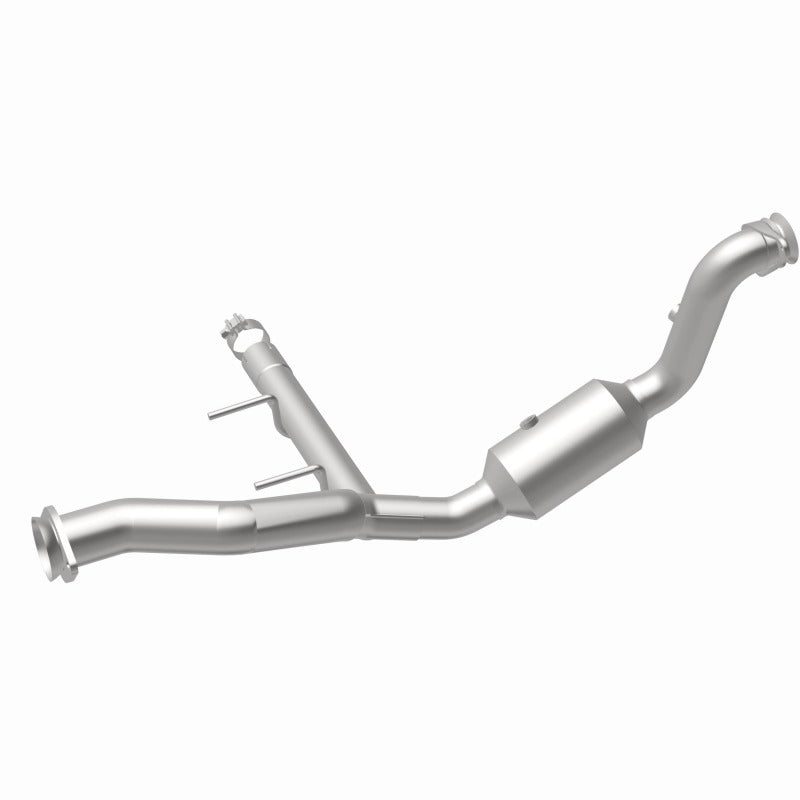 MagnaFlow Direct Fit Catalytic Converter 15-17 Ford F150 V6 2.7L OEM Underbody - 21-471