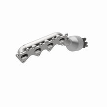 Load image into Gallery viewer, MagnaFlow Direct Fit Catalytic Converter 2009 Kia Borrego 4.6L Passenger Side - 51981
