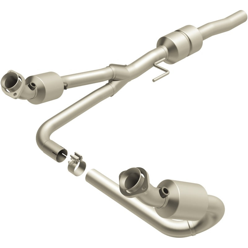 MagnaFlow Direct Fit Catalytic Converter 02-03 Dodge Durango 5.9L - 51348