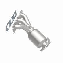 Load image into Gallery viewer, MagnaFlow 2007 XC90 3.2L Underbody Direct Fit Converter - 52131