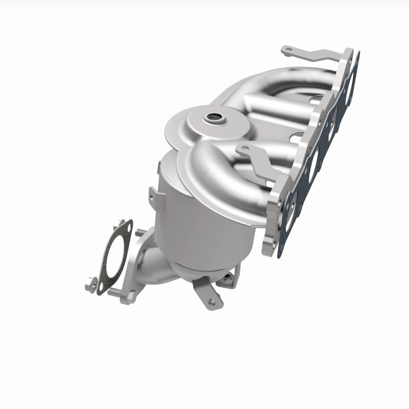 MagnaFlow 13-17 Hyundai Santa Fe Sport 2.4L Direct Fit Catalytic Converter - 5531775