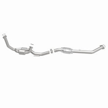 Load image into Gallery viewer, MagnaFlow 98-00 Toyota Sienna 3.0L Direct Fit Converter - 447163