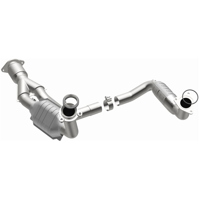 MagnaFlow Direct Fit Catalytic Converter 06-09 TB/Envoy 5.3/6.0 OEM - 49650
