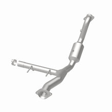 Load image into Gallery viewer, MagnaFlow Direct Fit Catalytic Converter 15-17 Ford F150 V6 2.7L OEM Underbody - 21-471