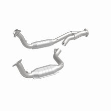Load image into Gallery viewer, MagnaFlow 2003 Chevrolet SSR 5.3L Direct Fit Converter - 4451640