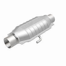 Load image into Gallery viewer, MagnaFlow Universal Catalytic Converter 2.25 W/Air FED - 94015