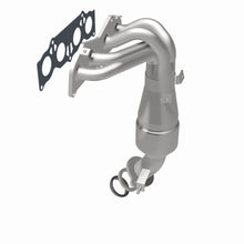 Load image into Gallery viewer, MagnaFlow Direct Fit Catalytic Converter 04-06 Toyota Highlander 2.4L - 51859