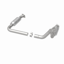 Load image into Gallery viewer, Magnaflow Conv DF 2007 Ram 1500 V8 5.7 OEM Underbody - 52451