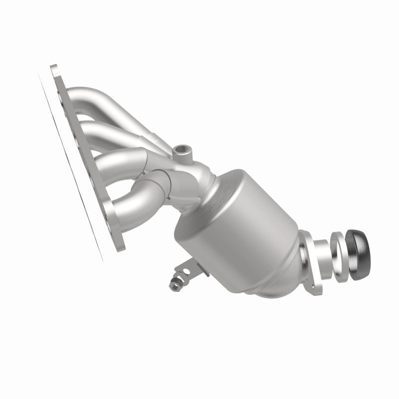 MagnaFlow 13-17 Nissan Sentra 1.8L Direct-Fit Catalytic Converter - 5531271