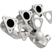 Load image into Gallery viewer, MagnaFlow Direct Fit Catalytic Converter 01-06 BMW M3 3.2L Rear Mani - 49796