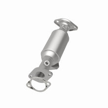 Load image into Gallery viewer, MagnaFlow 10-11 Soul 1.6L Underbody Direct Fit Converter - 52860