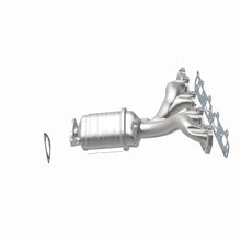 Load image into Gallery viewer, MagnaFlow 08-10 Pontiac G6 2.4L Underbody Direct Fit CARB Compliant Manifold Catalytic Converter - 5531060