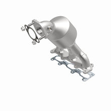Load image into Gallery viewer, MagnaFlow Direct Fit Catalytic Converter 05-06 Hyundai Santa Fe 2.7L - 51455