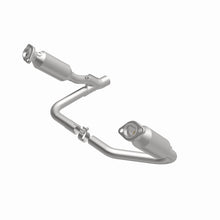 Load image into Gallery viewer, MagnaFlow Direct Fit Catalytic Converter California Grade 07-08 Dodge Durango 3.7L - 5551832