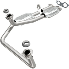 Load image into Gallery viewer, MagnaFlow Direct Fit Catalytic Converter California Grade 96-00 GM Tahoe/Yukon/Escalade 5.7L - 4451453