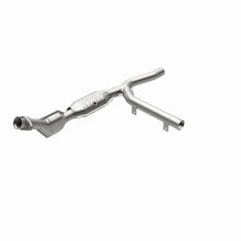 Load image into Gallery viewer, MagnaFlow Direct Fit Catalytic Converter 01 Ford F-150 4.2L - 447146