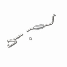 Load image into Gallery viewer, MagnaFlow Direct Fit Catalytic Converter 98-02 3.5L Isuzu Trooper DS - 23635