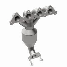 Load image into Gallery viewer, MagnaFlow Direct Fit Catalytic Converter 10-11 Hyundai Accent 1.6L - 51321
