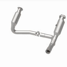 Load image into Gallery viewer, MagnaFlow 07-08 Dakota V6 V8 3.7 4.7 OEM Underbody Direct Fit Converter - 21-972