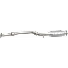 Load image into Gallery viewer, MagnaFlow Direct Fit Catalytic Converter 99-02 Lanos 1.6 rear OEM - 49547