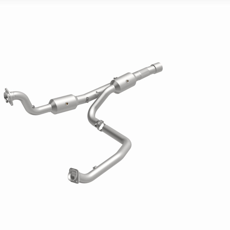 Magnaflow 15-16 Ram 2500 6.4L California Grade CARB Compliant DF Catalytic Converter - 5551513