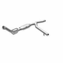 Load image into Gallery viewer, MagnaFlow Direct Fit Catalytic Converter 01 Ford Trucks 4.6L - 458040