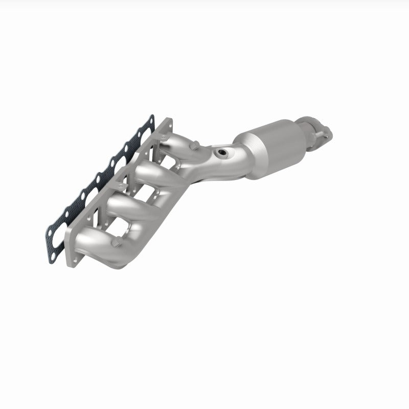 MagnaFlow 05-06 Nissan Titan 5.6L Direct Fit Converter - 5582380