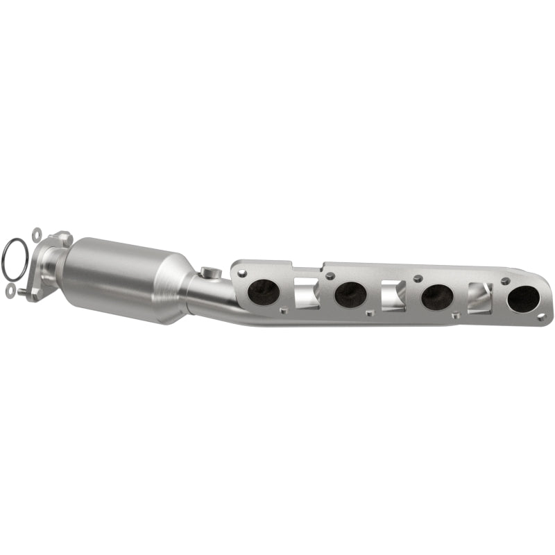 MagnaFlow 11-13 QX56 V8 5.6 OEM Manifold Direct Fit Converter - 22-035