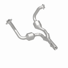 Load image into Gallery viewer, MagnaFlow Direct Fit Catalytic Converter 04 Jeep Grand Cherokee 4.7L - 458000