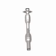 Load image into Gallery viewer, MagnaFlow Direct Fit Catalytic Converter Converter 05-08 Toyota Corolla 1.8L - 551461