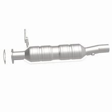 Load image into Gallery viewer, MagnaFlow Direct Fit Catalytic Converter 07-08 E-350 Super Duty 5.4 &amp; 6.8 L OEM Underbody - 52228