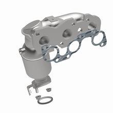 Load image into Gallery viewer, MagnaFlow Direct Fit Catalytic Converter 00-04 Sienna/Avalon 3.0L - 51641