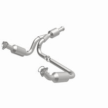 Load image into Gallery viewer, MagnaFlow 09-13 Chevrolet Silverado 1500 5.3L Direct Fit Converter - 5582578