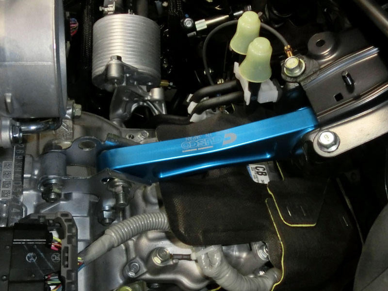 Cusco Billet Aluminum Engine Pitching Stop w/HD Rubber, Subaru EJ20/EJ25(2.5L Turbo), Blue Anodized - 6A1 911 PS