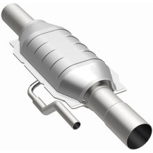 Load image into Gallery viewer, MagnaFlow Direct Fit Catalytic Converter California Grade 94-95 Dodge Ram 2500 8.0L - 3391223