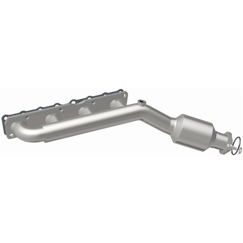 MagnaFlow 2004 Nissan Titan 5.6L Direct Fit Converter - 4583380